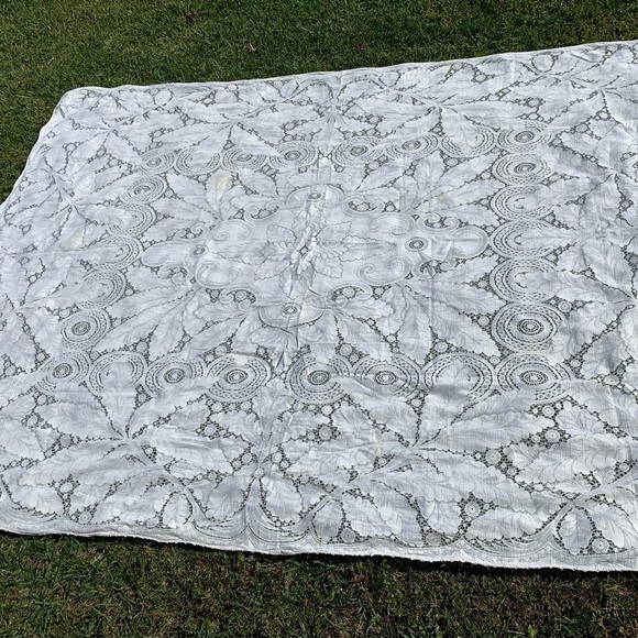 Table cloth - Picture 5 of 7